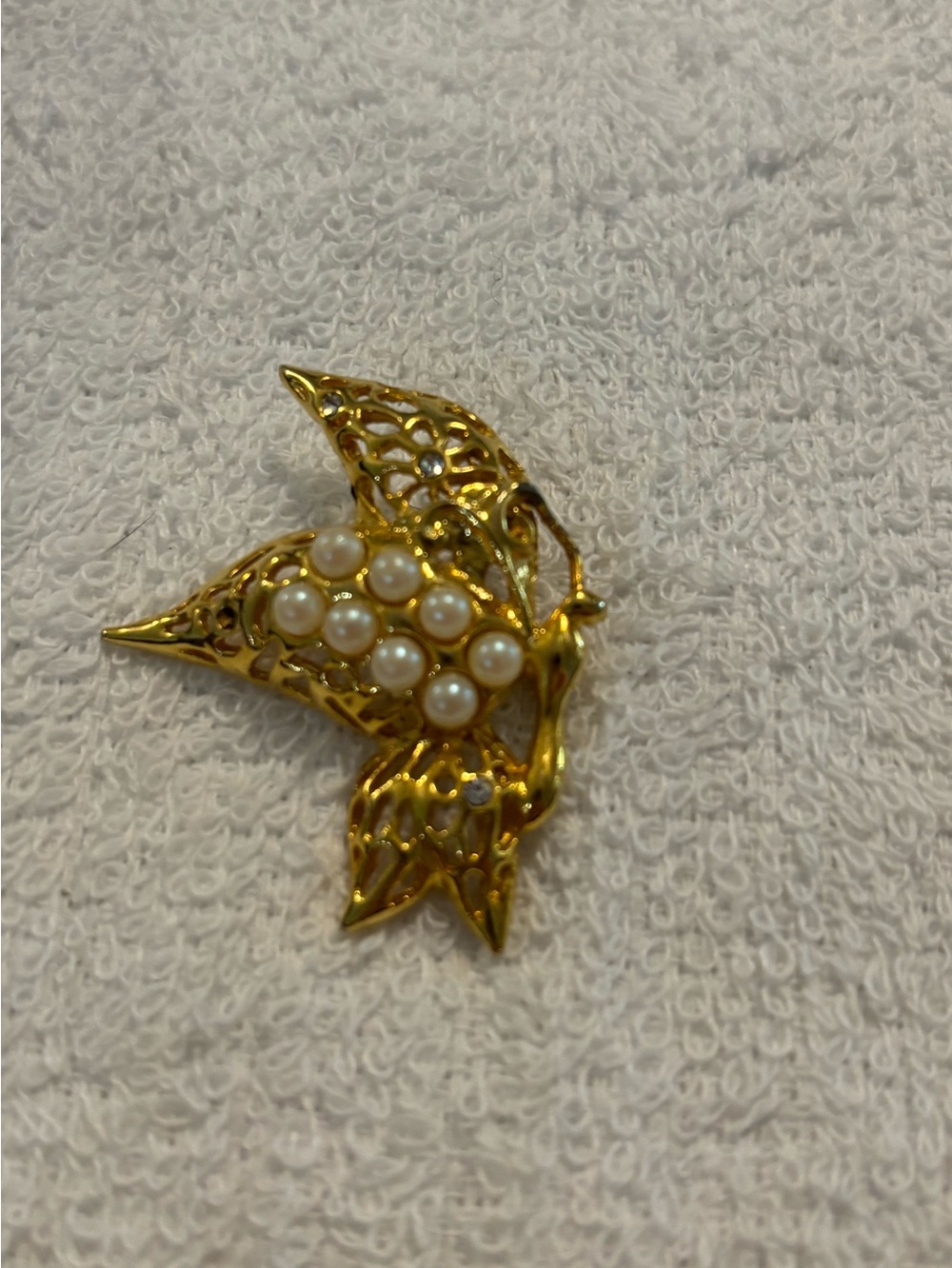 Vintage Butterfly Brooch Gold Tone Faux Pearl